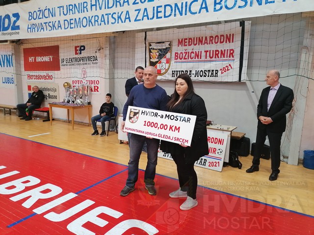 Hvidra Mostar uručila donaciju od 1.ooo maraka